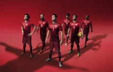 中国体彩：英超激战，利兹联对阵维拉首发解析，奥卡福与恩梅查战术角色揭秘