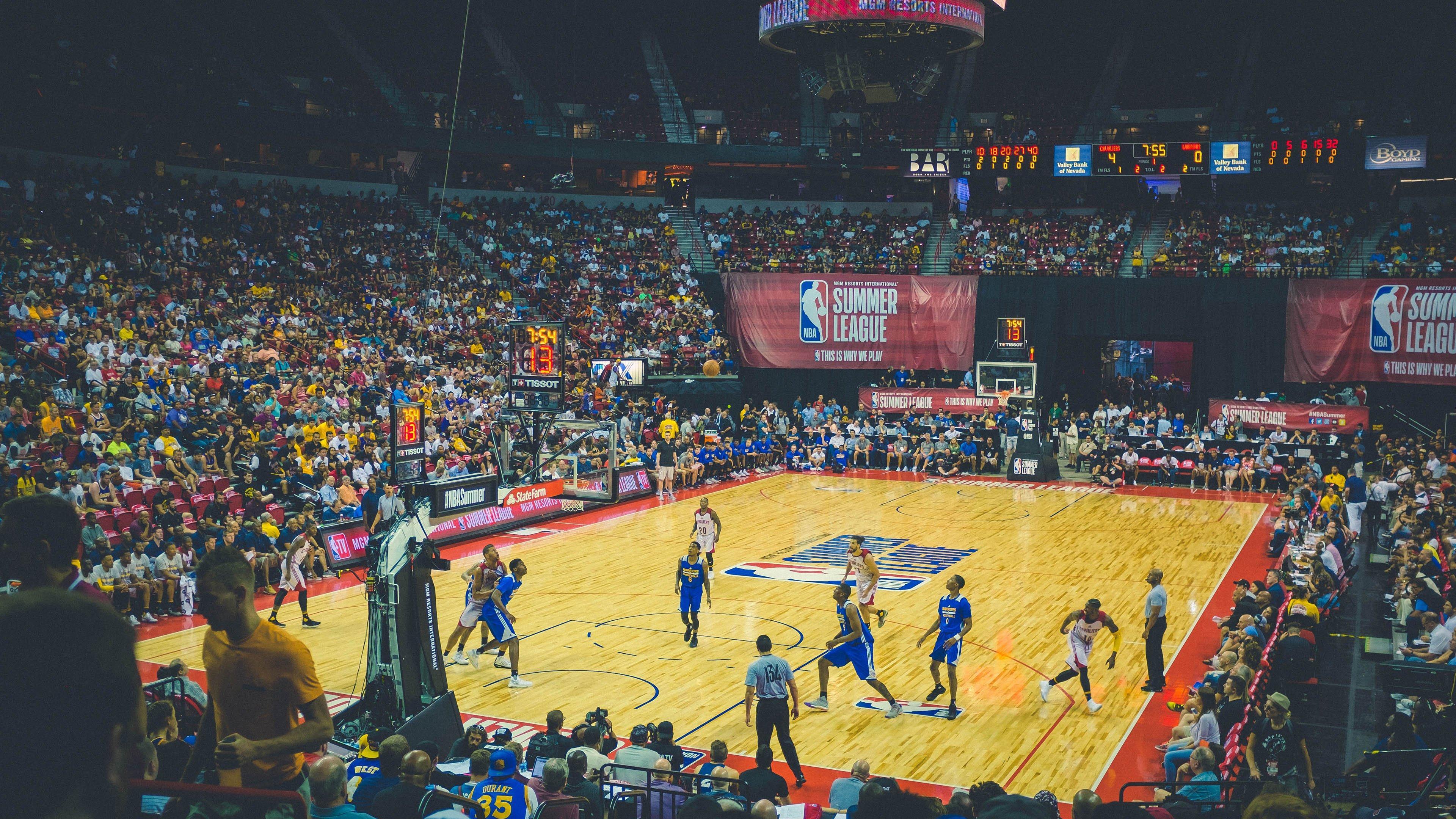 U17女足世界杯八强争夺战,巴西与中国女足首发阵容正式揭晓,激战一触即发